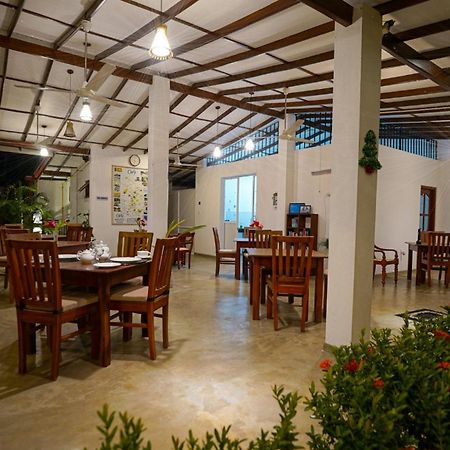 Weleges Place Hikkaduwa Luaran gambar